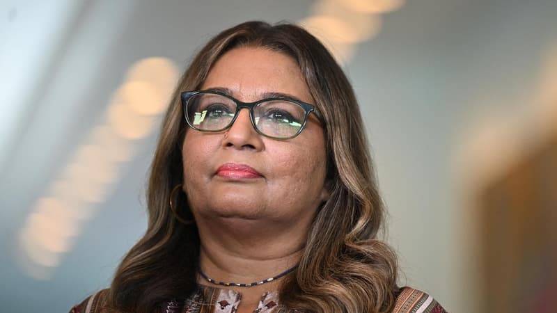 Digitally altered image targets senator in fake terror group smear