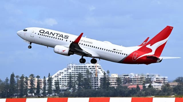 Qantas lifts international fares as war hits fuel costs
