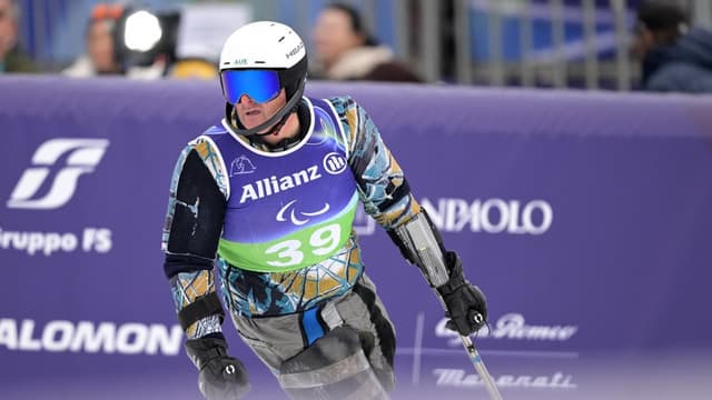 Grandpa nap, museum relic: Aussie para-star on rebound