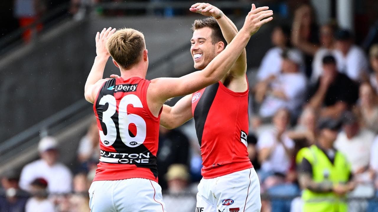 Wanted Bomber now the enemy as Hawks prepare for battle