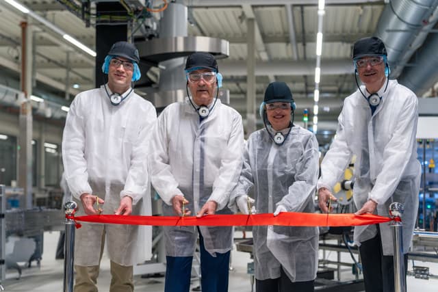 CHF ~65 million investment in 2025: Swiss President Guy Parmelin inaugurates new Toblerone production line in Switzerland