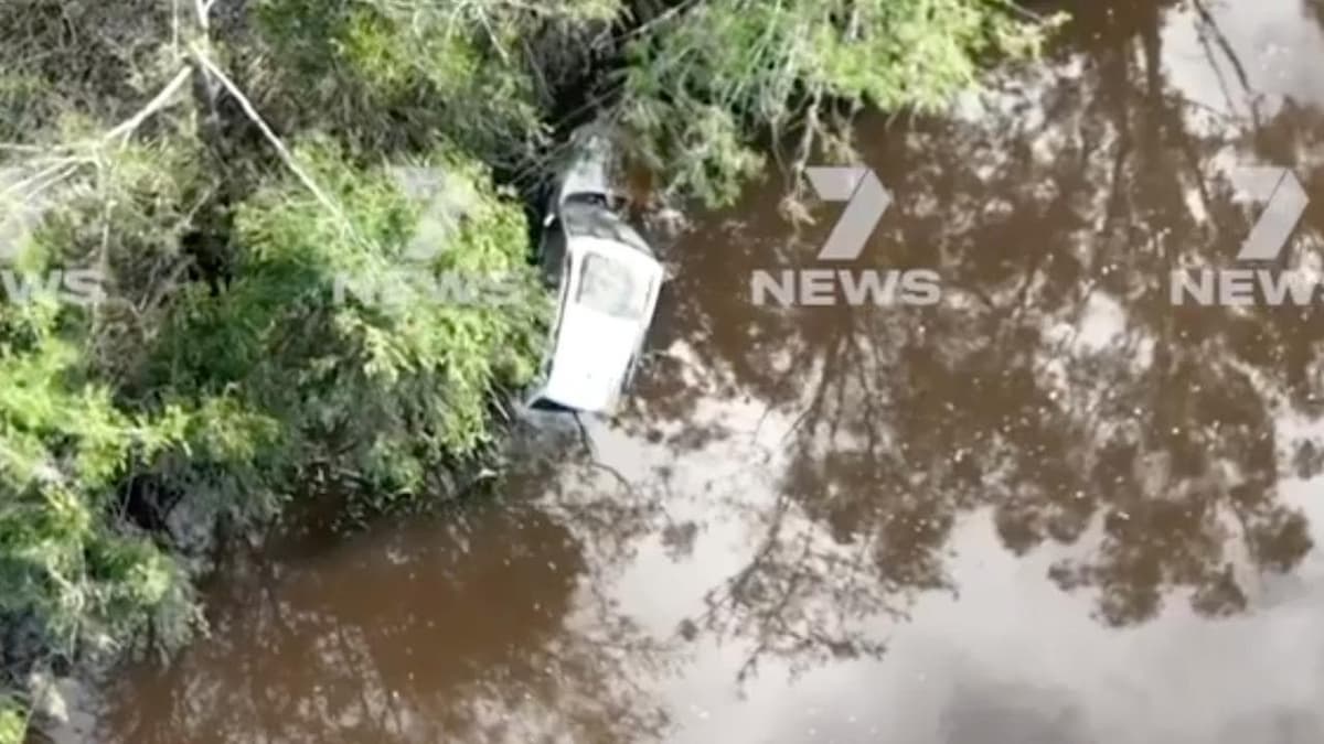 Flood tragedy as fruit pickers found in submerged car