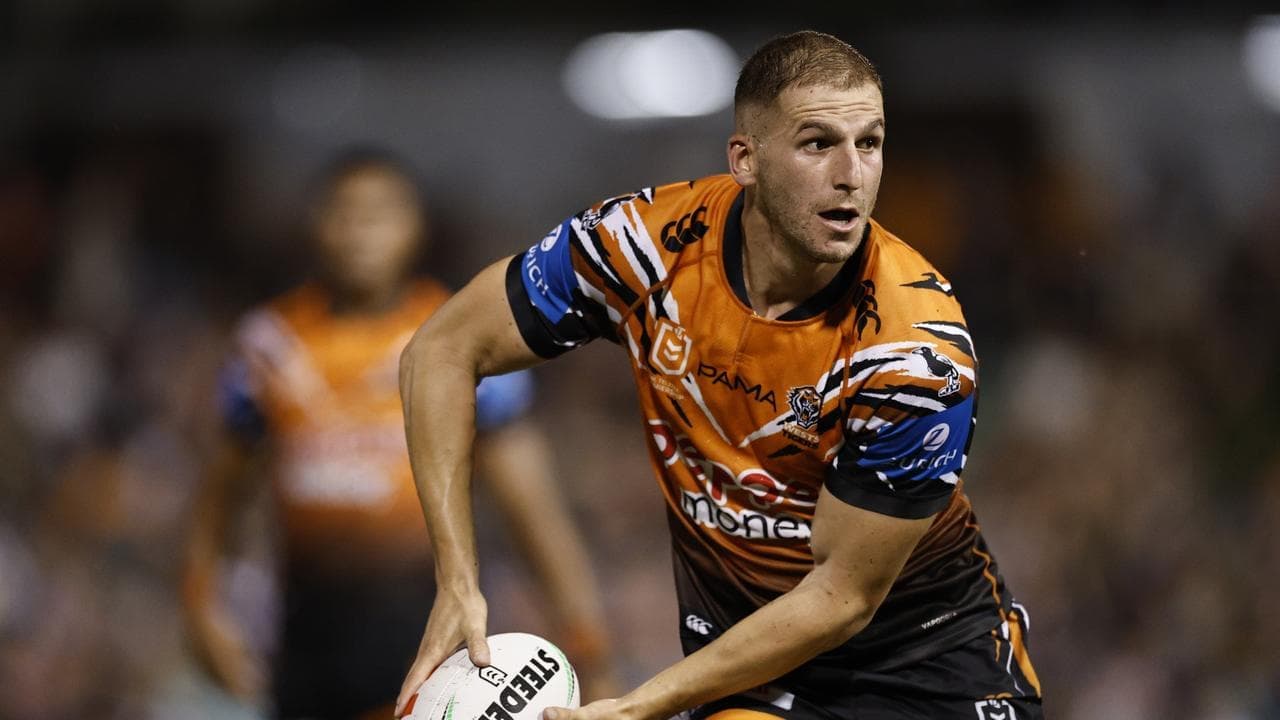 Tigers reward Doueihi ahead of major positional switch