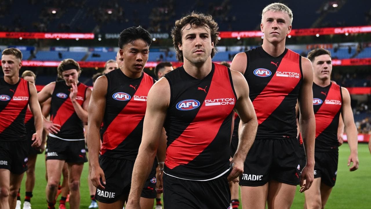 A 'gulf' between Essendon and AFL's best: coach