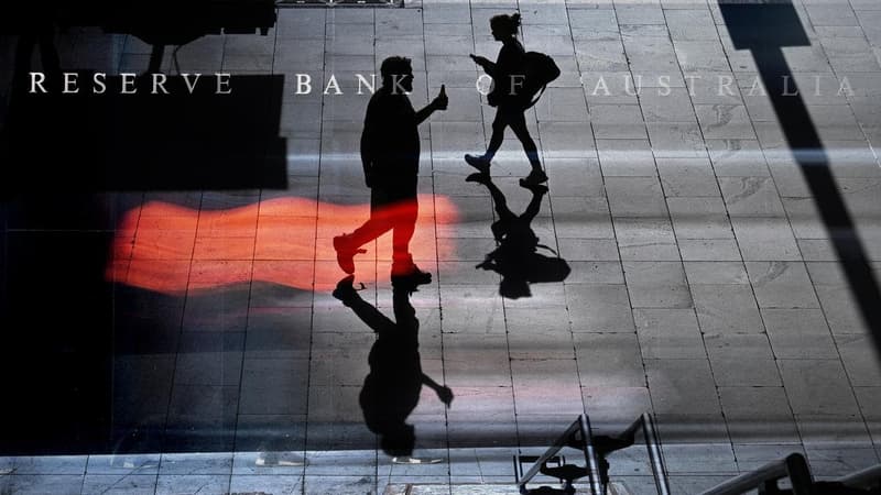 Interest rate hike 'no slam dunk' amid Iran uncertainty