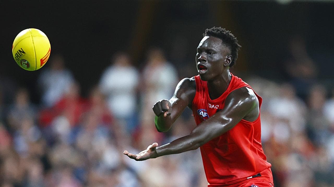 'Pull his head in': Hardwick calls out fiery Sun