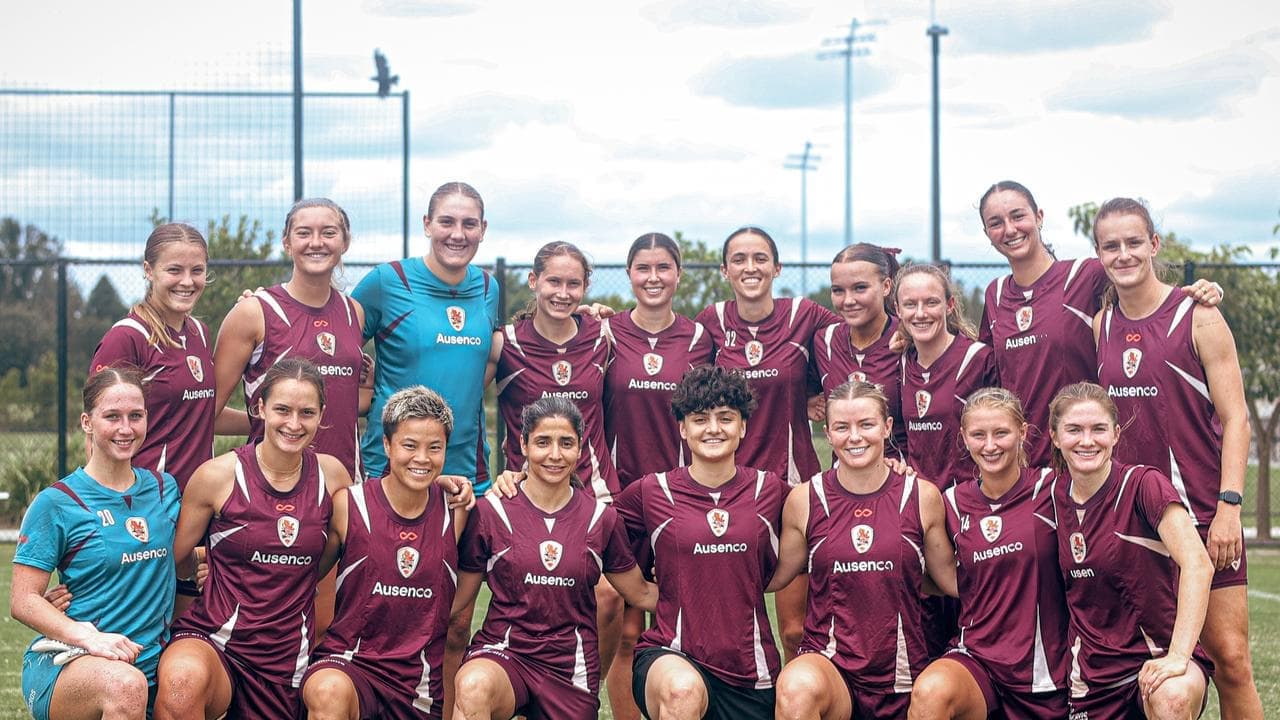 Remaining Iranian soccer players join A-League training