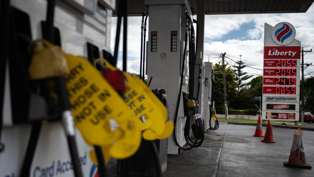 Snap meeting called over spiralling fuel supply fears