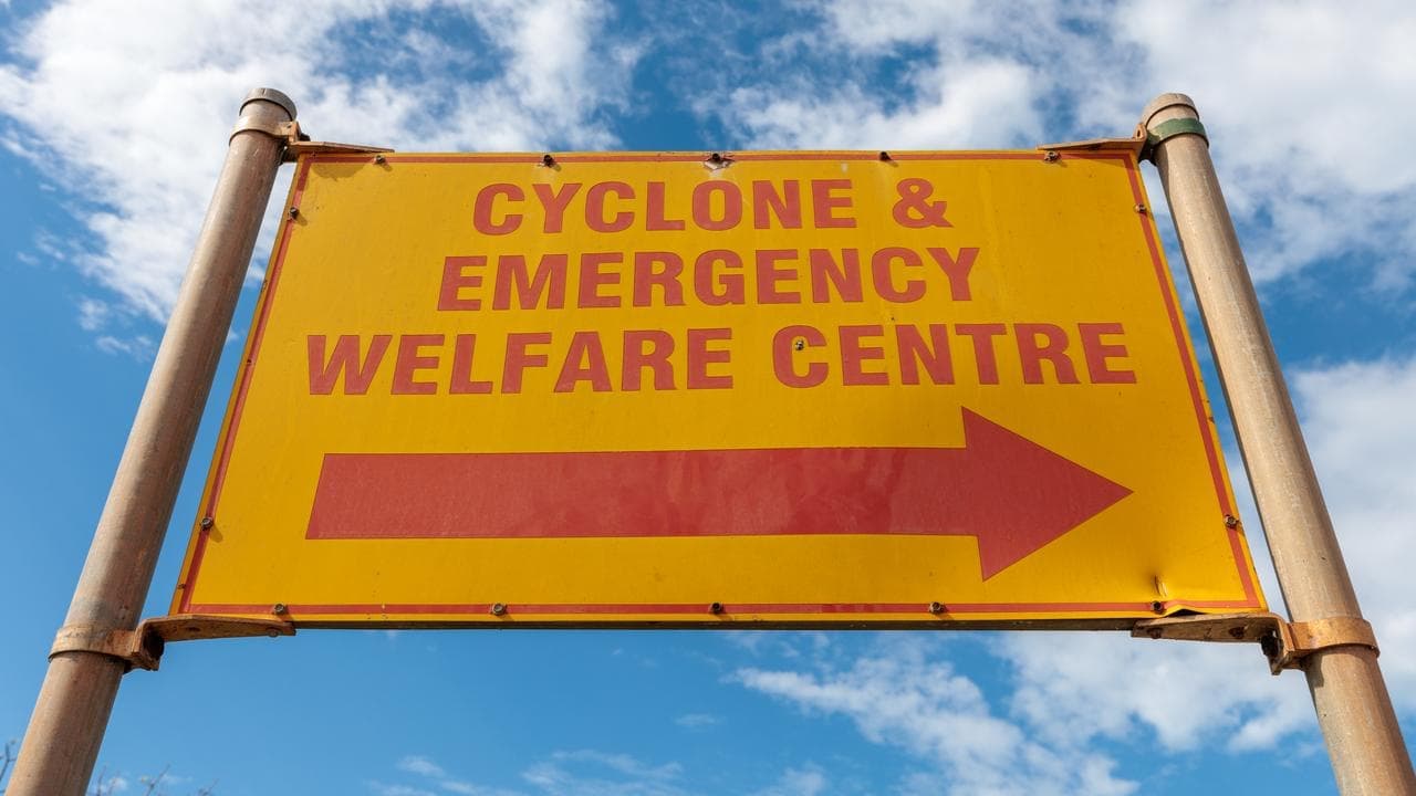 Biggest cyclone 'in living memory' set to impact coast
