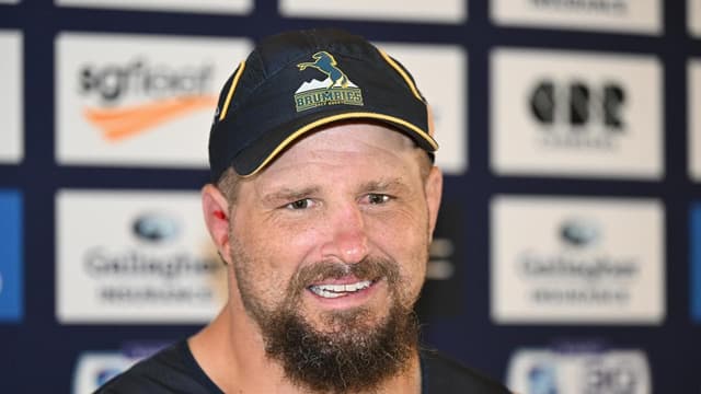 Slipper's cryptic Wallabies call as prop forges on