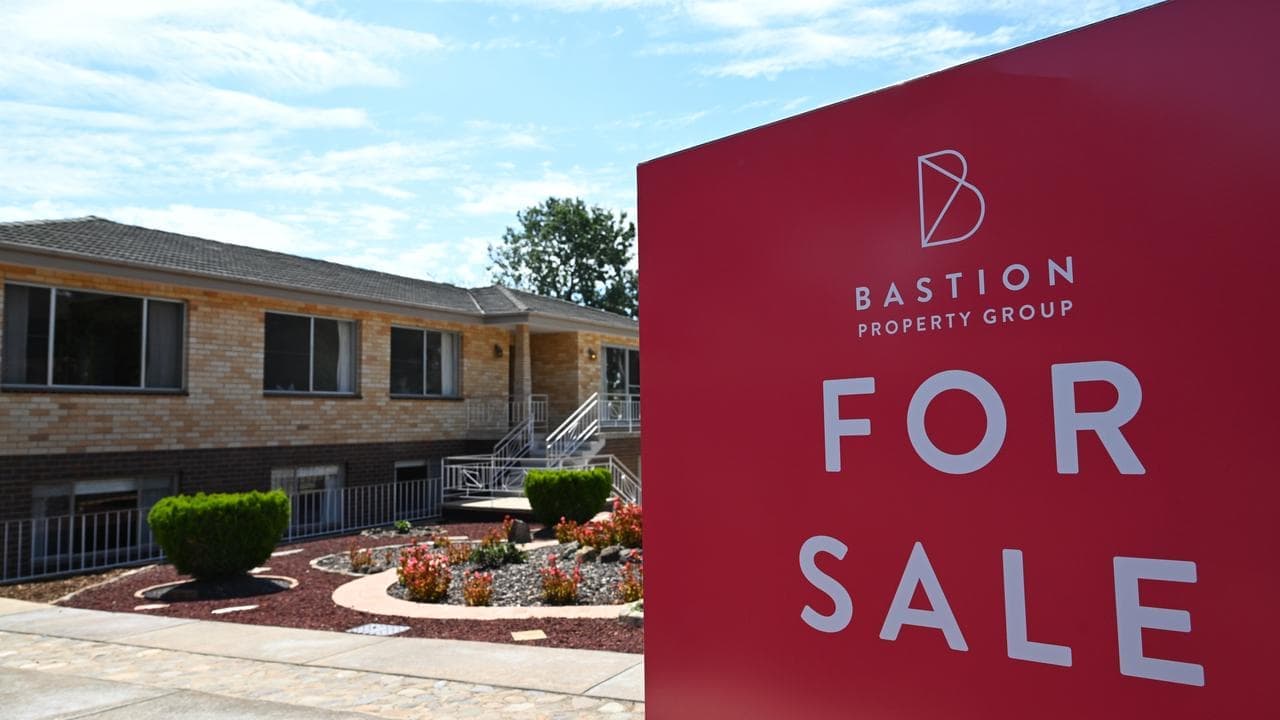 Treasurer promises 'ambitious' tax-reforming budget