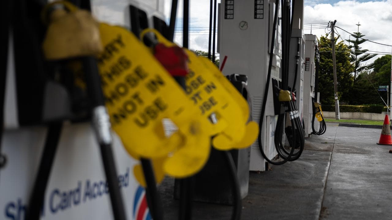 Emergency fuel drop on cards as more servos hit empty