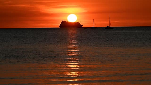 Labor considers windfall gas tax amid Iran price spike