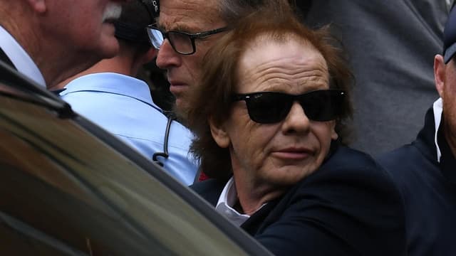 AC/DC guitarist Young leaves hospital in Argentina