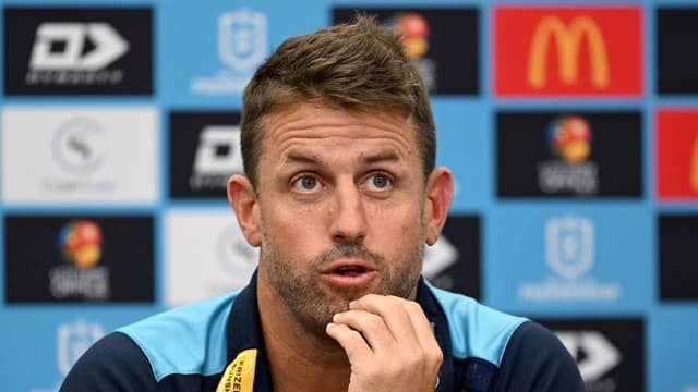 Hannay has gift of time as Payten fights for job