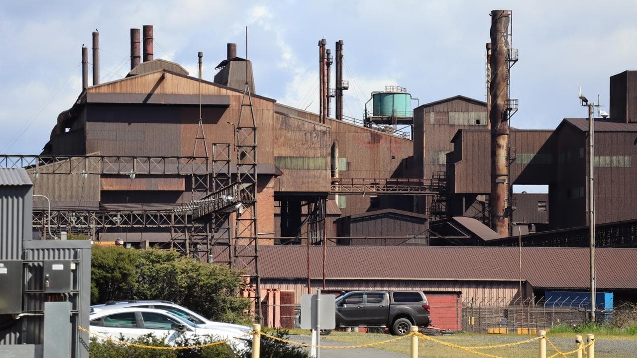 More drama for troubled smelter, risking 200 jobs