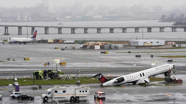 Two dead in NY jet collision, ICE deployed to airports