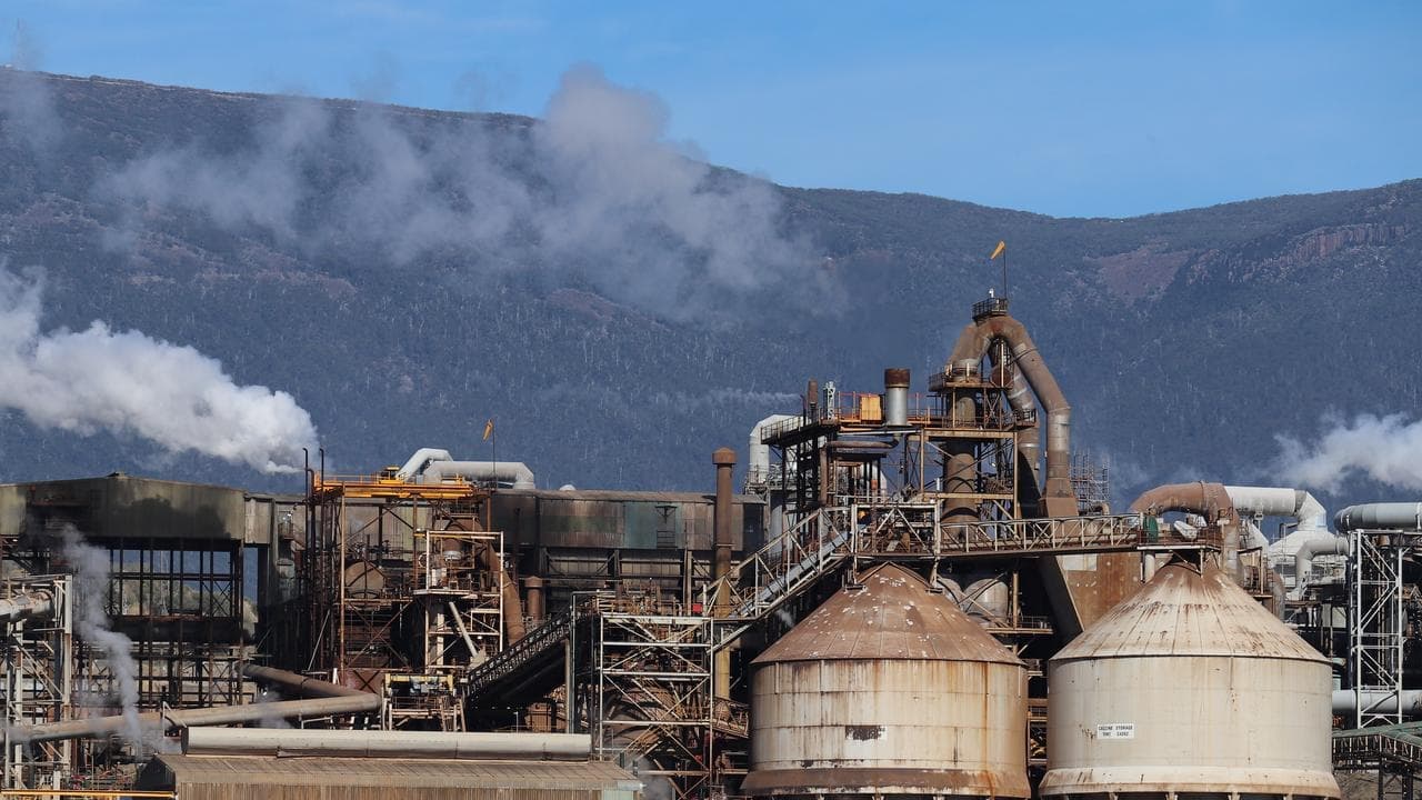 Bailed-out smelter will be 'underpinned by renewables'