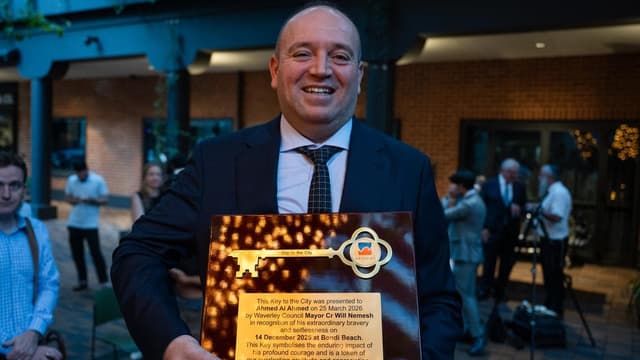 Bondi terror attack hero unlocks more Keys to the City