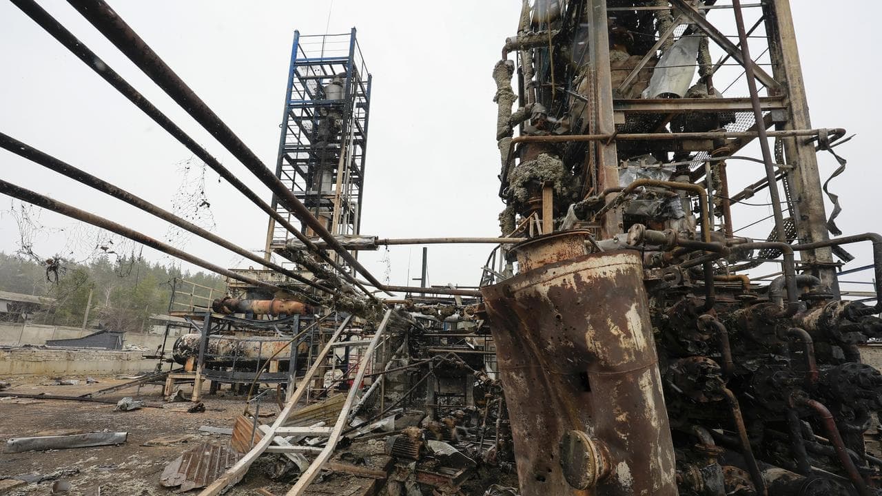 Ukraine hits oil facilities, keeping pressure on Russia