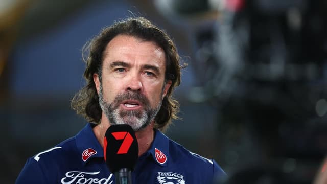AFL concedes Crows dudded by umpires again