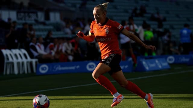 Roar close on ALW finals berth with big Perth win