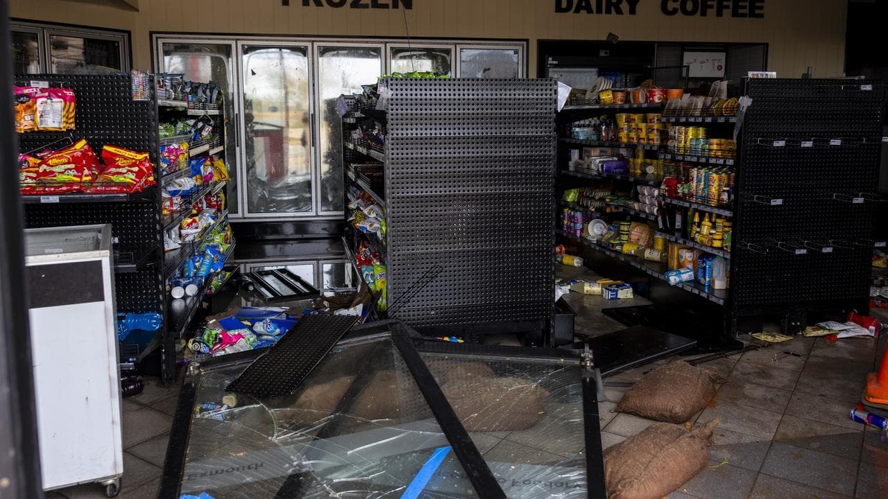 Crops flattened, towns smashed by rampaging cyclone