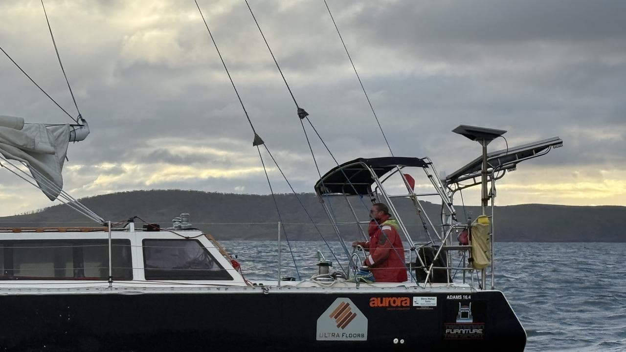Sailor beats Australian record after navigating globe