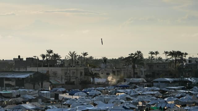 Israeli army kills three men in Gaza Strip, medics say