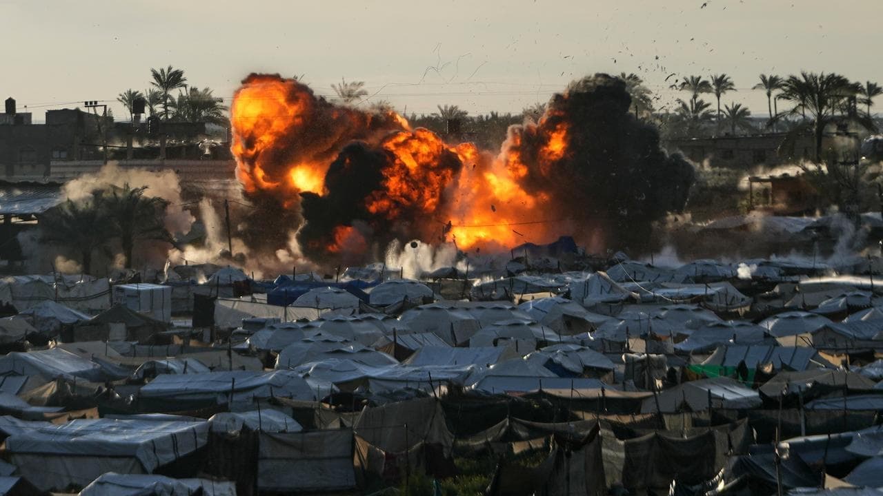 Israeli fire kills four in Gaza and West Bank: medics