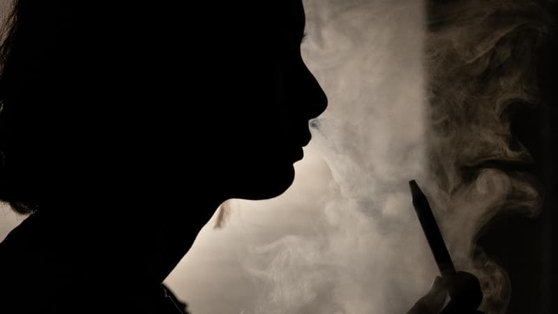 Vapes may cause cancer despite safer than smoking claim