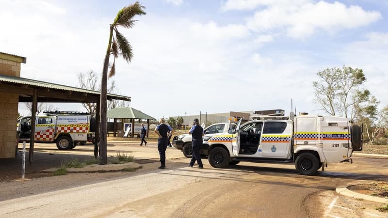 'Nature is bashing us': cyclone-hit towns mop up again