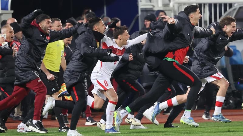 Socceroos face young Turk who's revered like Maradona