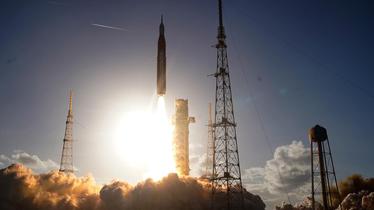 'Godspeed': Artemis II rocket on its way round the moon