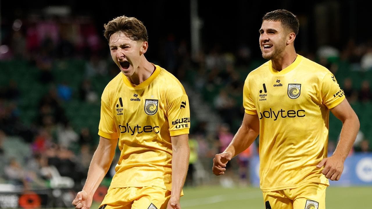 Mariners rescue a point to remain in ALM finals race