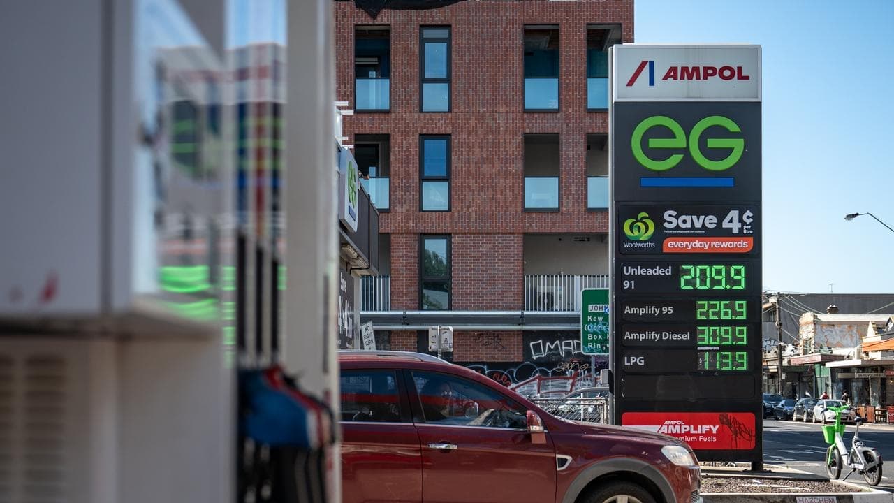 Australia locks in another month's worth of fuel supply