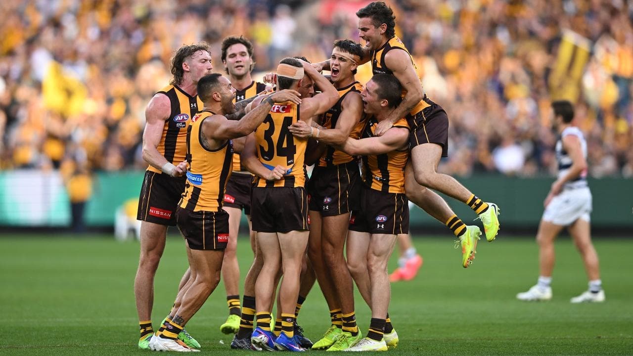 Hawthorn write their names into Cats rivalry history