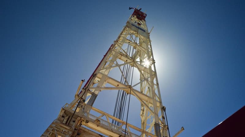 State seeks oil-drilling project in 'national interest'