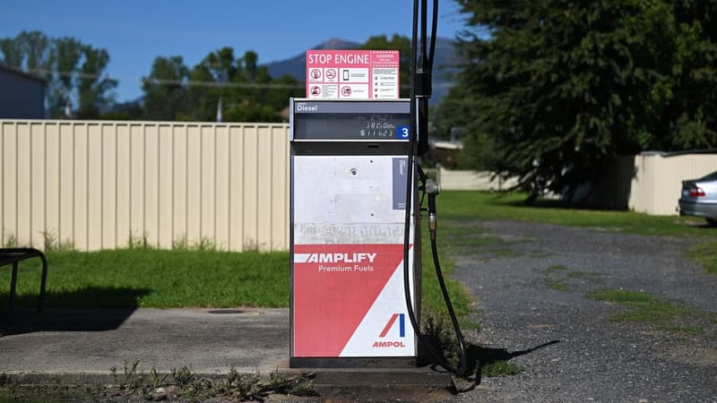 Experts pour water on 'speculative' oil field proposal