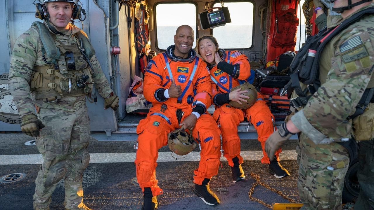 NASA astronauts back on earth after trip around moon