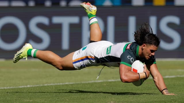 Raiders hold off Rabbitohs in epic 12-try NRL thriller