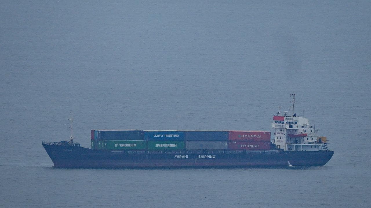 US, Iran may resume talks despite port blockade