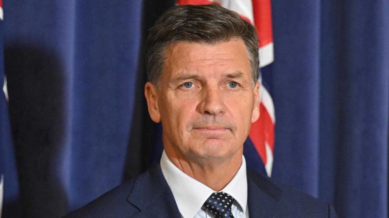 Migration policy mirrors Trump-era social media checks