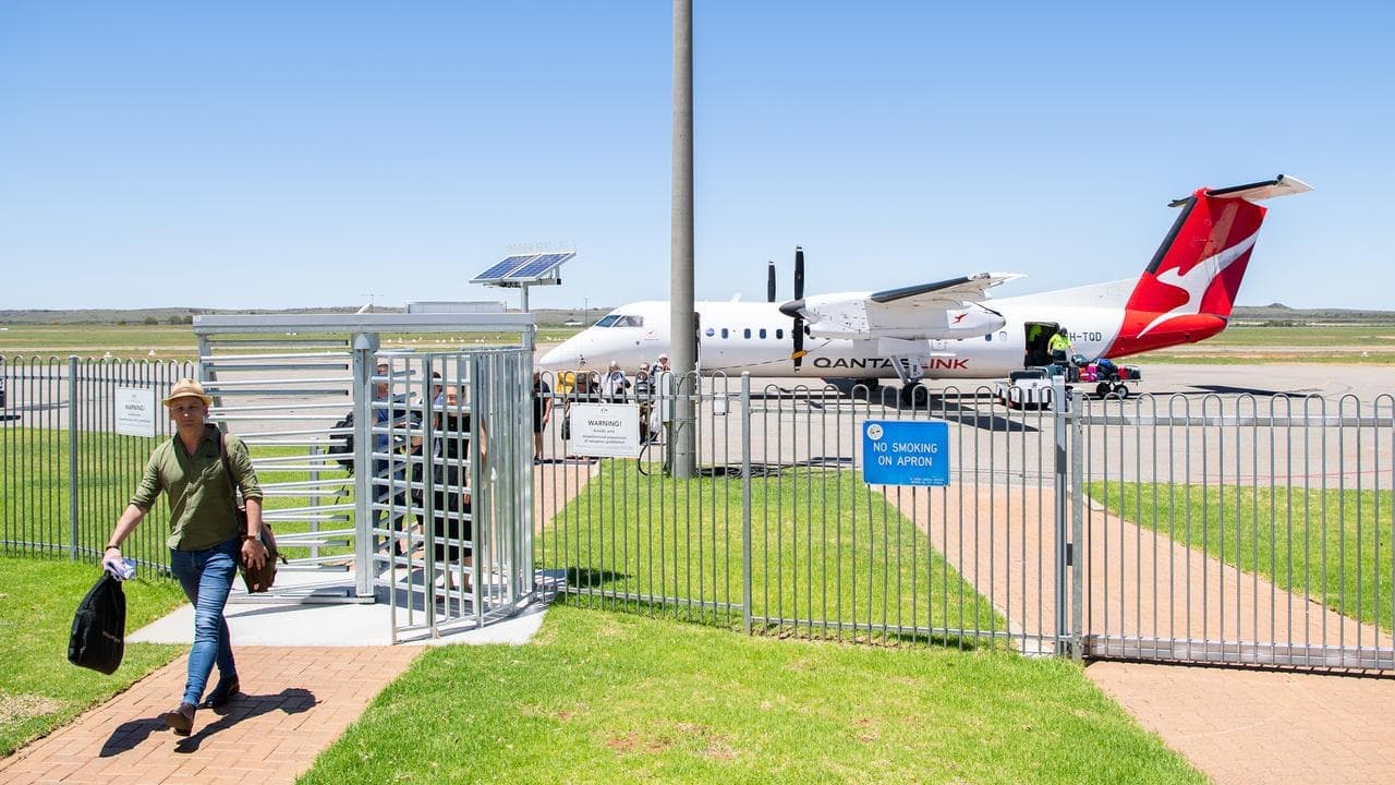 Qantas route cuts will hit hard for regional travellers