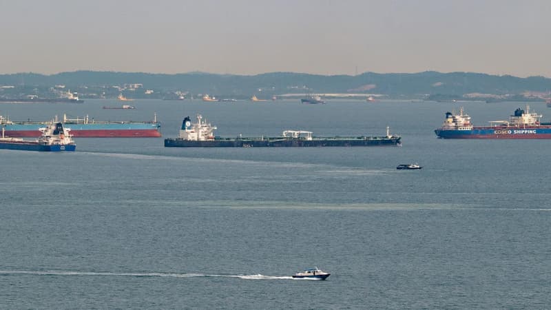 Australia joins global emergency talks to reopen strait