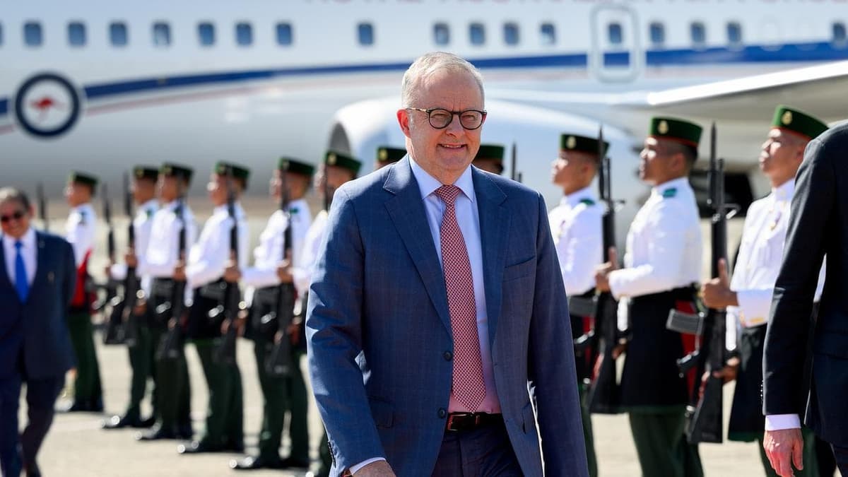 PM to meet Brunei's sultan in palace fuel talks