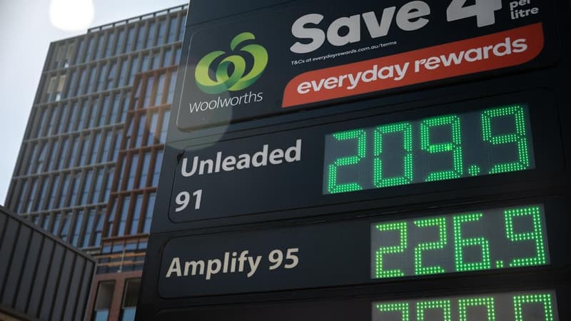 'Oil doesn't discriminate': businesses on shaky ground