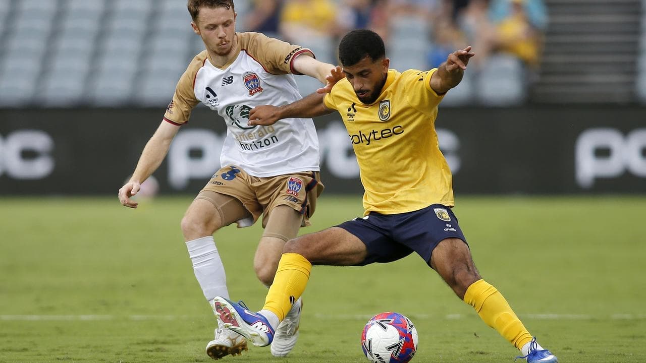 Mariners star declares for Arnold's Iraq World Cup push