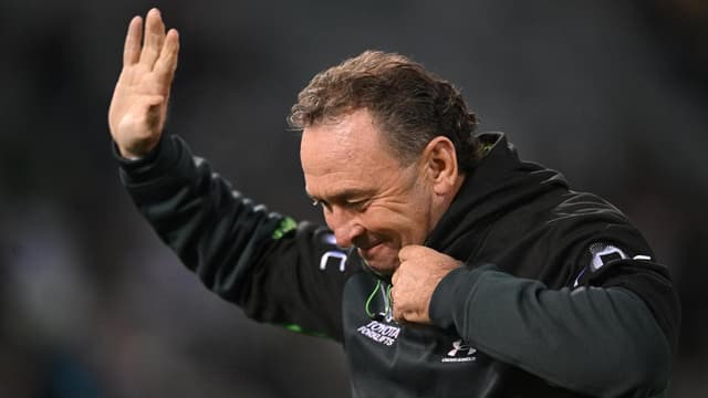 Stuart blasts bunker after calls go against Raiders