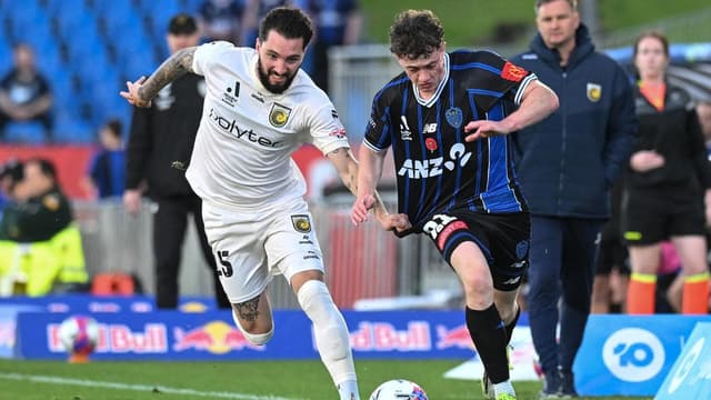 Mariners' upset win clinches Jets the Premier's Plate